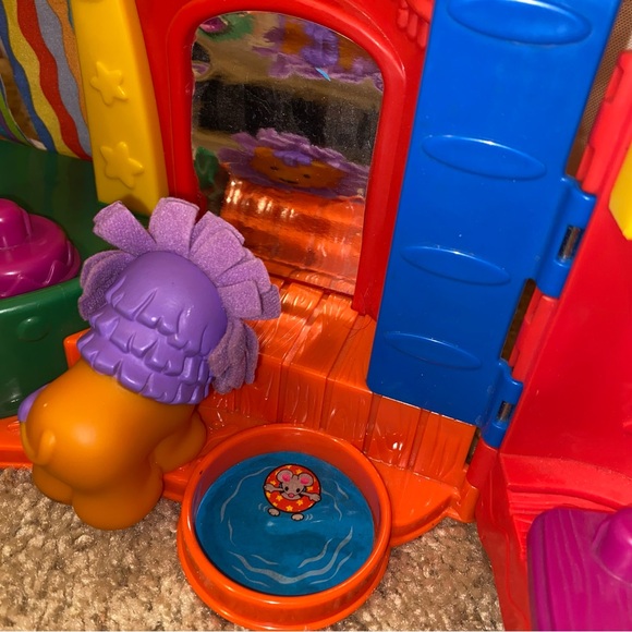 Little people big top circus carnival Lion elephant trapeze teeter totter - Picture 11 of 17